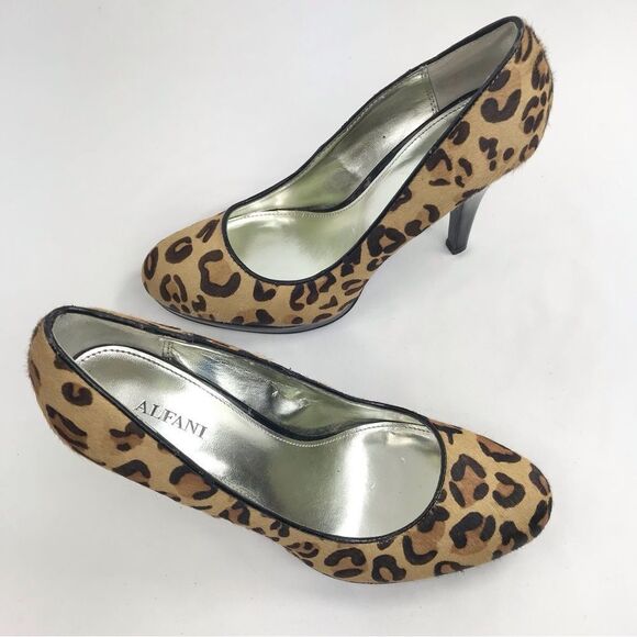 Alfani Animal Leopard Print Calf Hair Closed Toe Pump Heels - Picture 6 of 13